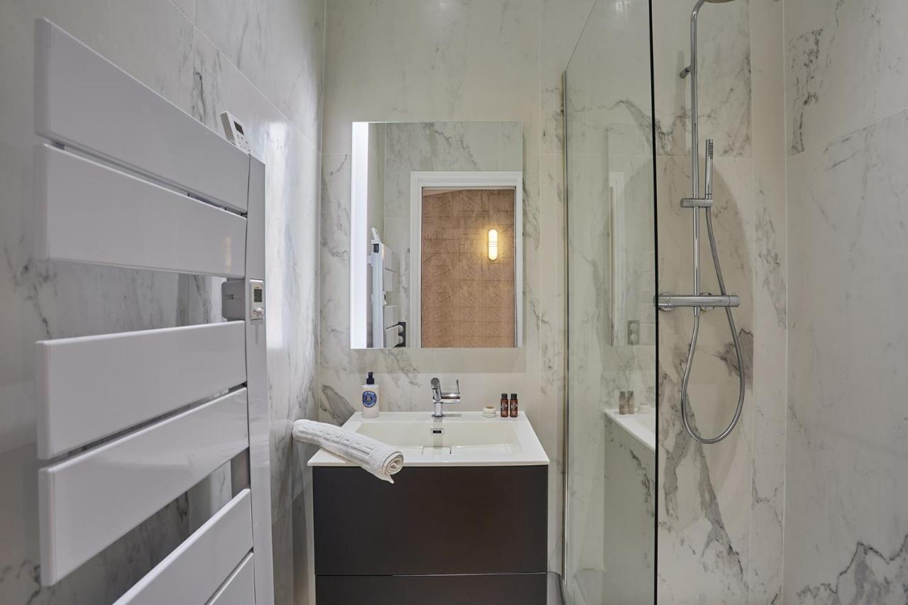 Apartment Saint Germain Des Pres By Studio Prestige Paris Exteriör bild