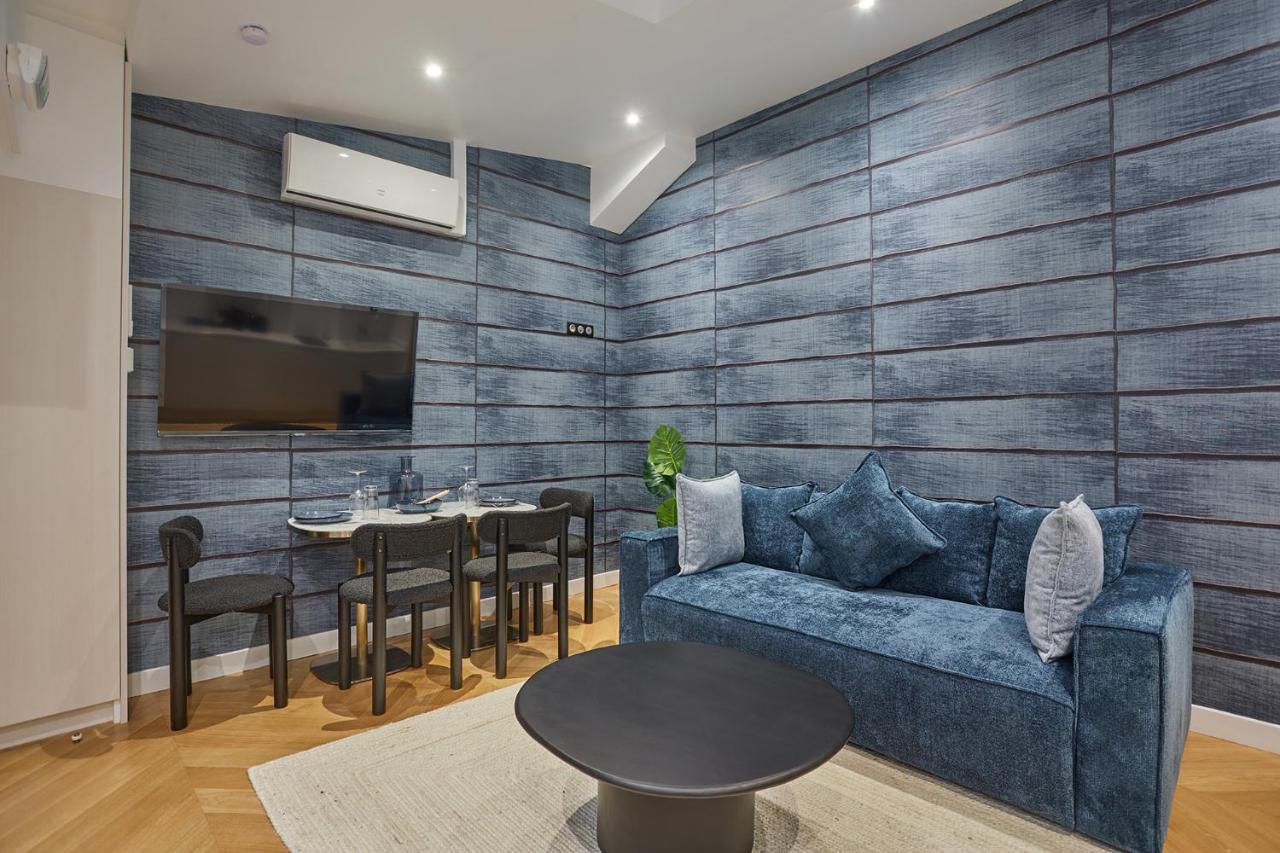Apartment Saint Germain Des Pres By Studio Prestige Paris Exteriör bild